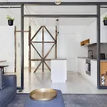 Architectural Gem In Bica Ii Appartement