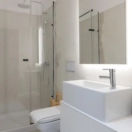 Architectural Gem In Bica Ii Appartement