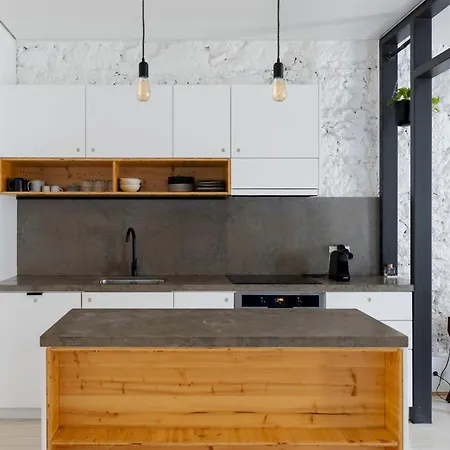 Architectural Gem In Bica Ii Apartment *