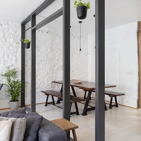 Architectural Gem In Bica Ii Appartement *