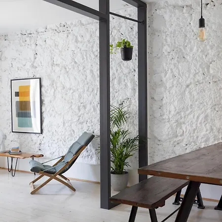 Architectural Gem In Bica Ii